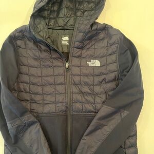 Men’s closet cleanup